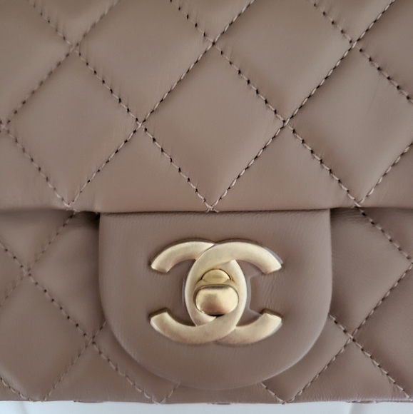 Chanel 22b, Mini rectangle with ghw, Pearl crush, BNIB - Picture 11 of 16